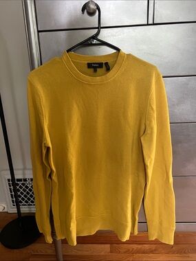 Men’s Theory cashmere sweater